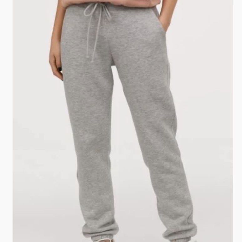 White sweatpants h&m store