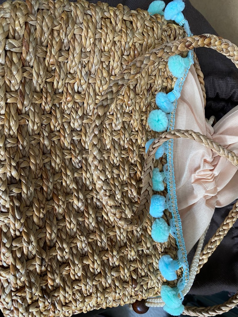 Holiday beach bag, Women's Fashion, Bags & Wallets, Beach Bags on Carousell