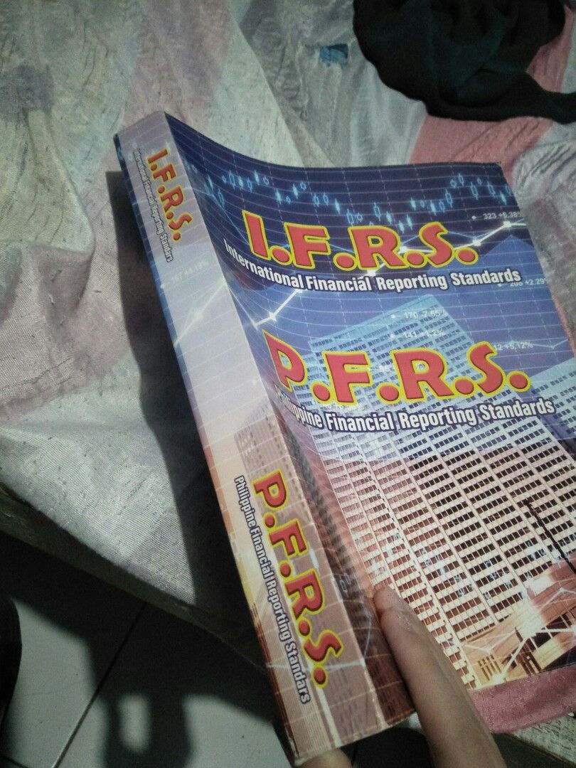 International Financial Reporting Standards (IFRS) (Category: Textbooks) located in Marikina City. Submitted by jenzitems (Listing ID 1195129959, Image 2). Description: No writings and highlights.