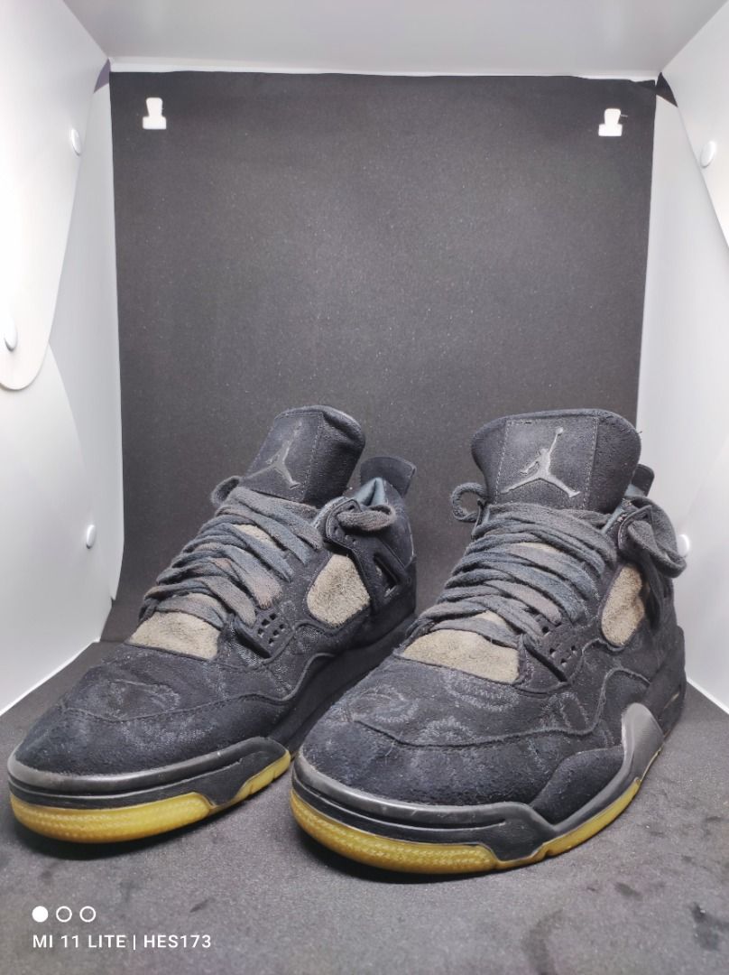 black kaws jordan