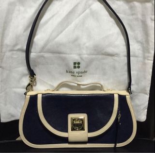 (Category: ) located in . Submitted by jenong (Listing ID 1195038110, Image 1). Description: .