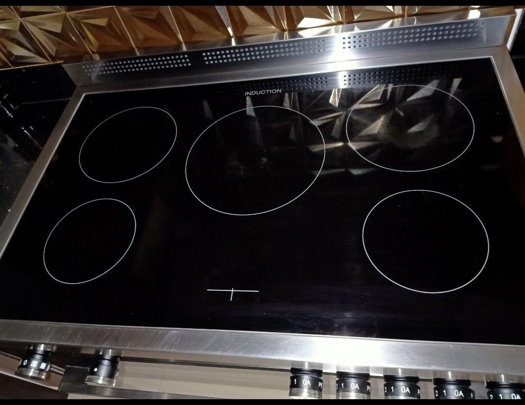 La Germania Induction Stove, TV & Home Appliances, Kitchen Appliances, Cookers on Carousell