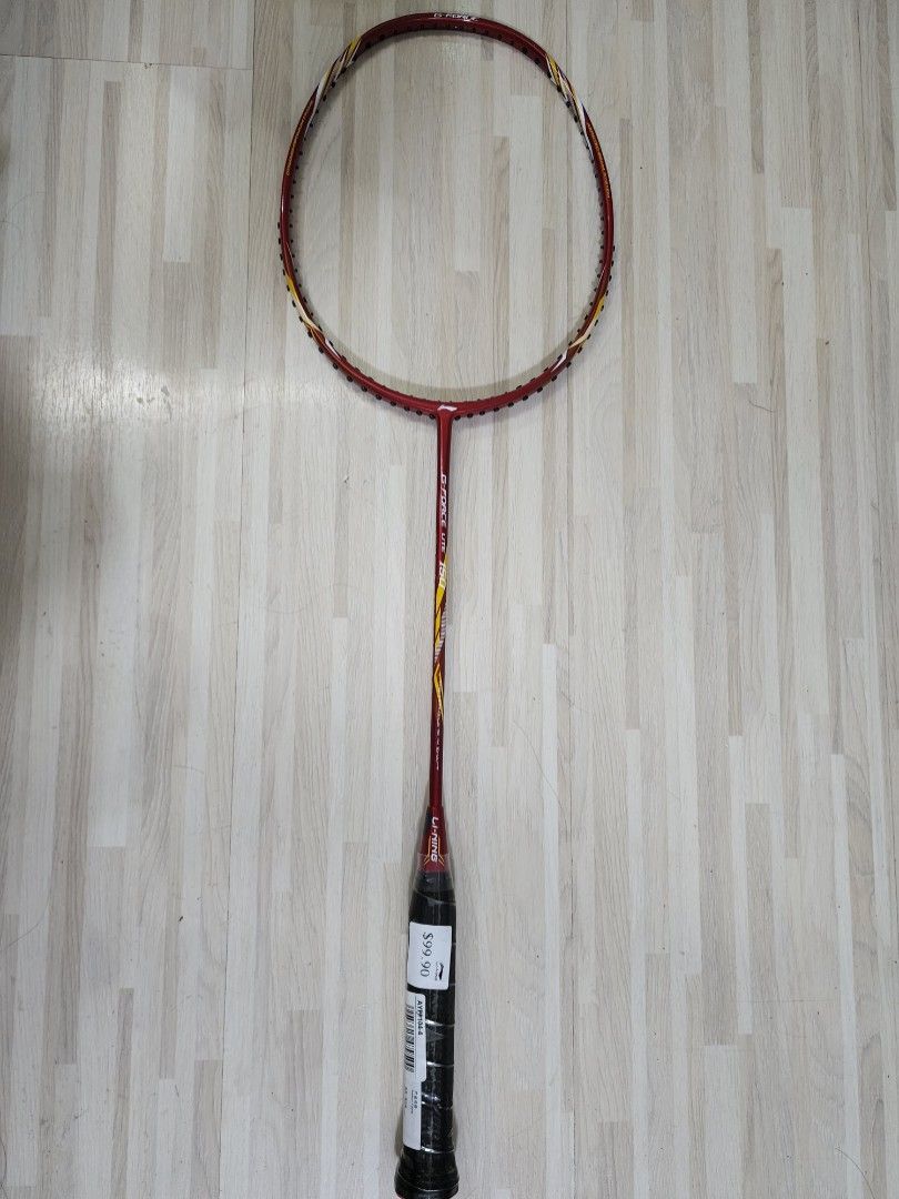 Lining racket, Sports Equipment, Sports & Games, Racket & Ball Sports