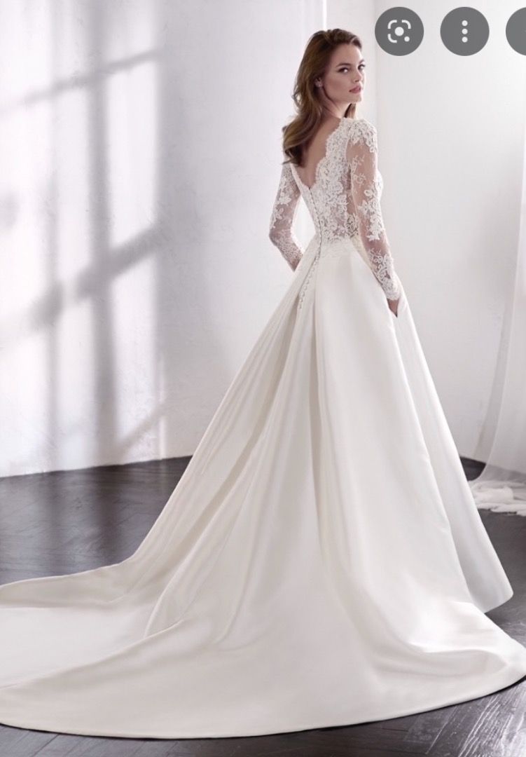 Long sleeved wedding dress, Women's Fashion, Dresses Sets