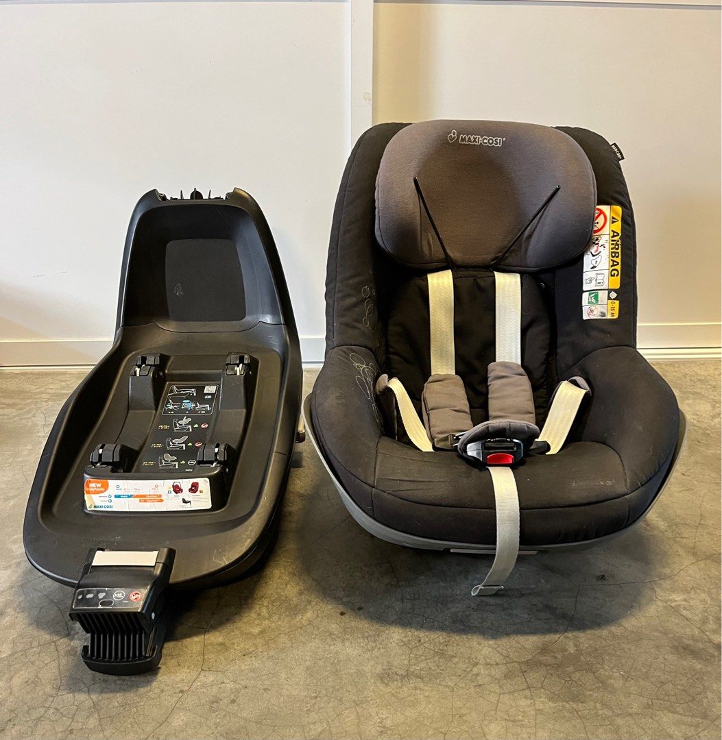 Maxi Cosi car seat with isofix, Babies & Kids, Going Out, Car Seats on