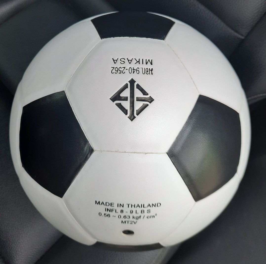 Mikasa Soccer Ball (size 4), Sports Equipment, Sports & Games, Racket