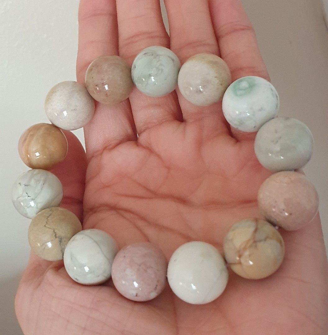 Milk Shake Alashan, Women's Fashion, Jewelry & Organizers, Bracelets on