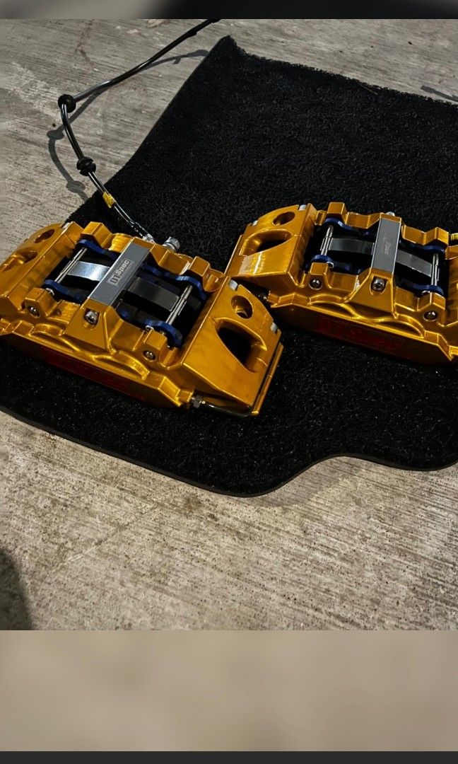 Mitsubishi lancer brake caliper, Car Accessories, Accessories on Carousell