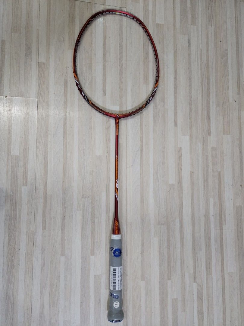 Mizuno racket, Sports Equipment, Sports & Games, Racket & Ball Sports