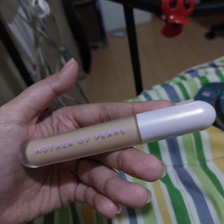 Mother Of Pearl MOP Concealer