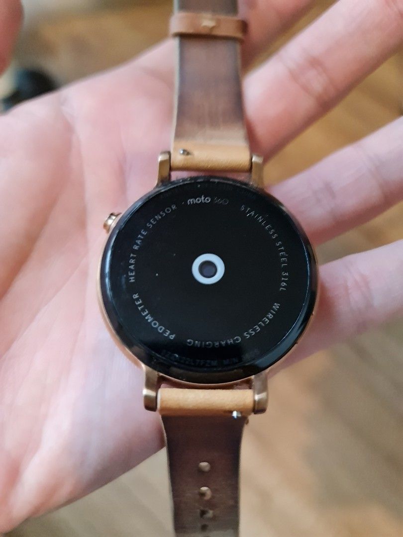 Moto 360 outlet ladies smartwatch