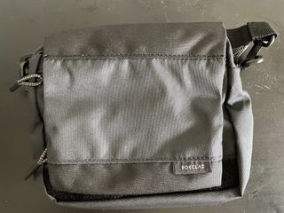 Trekking Multi-Pocket Carry Bag Forclaz Travel - Black