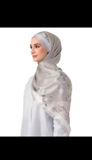 (Category: ) located in . Submitted by calianastore (Listing ID 1195163823, Image 1). Description: .