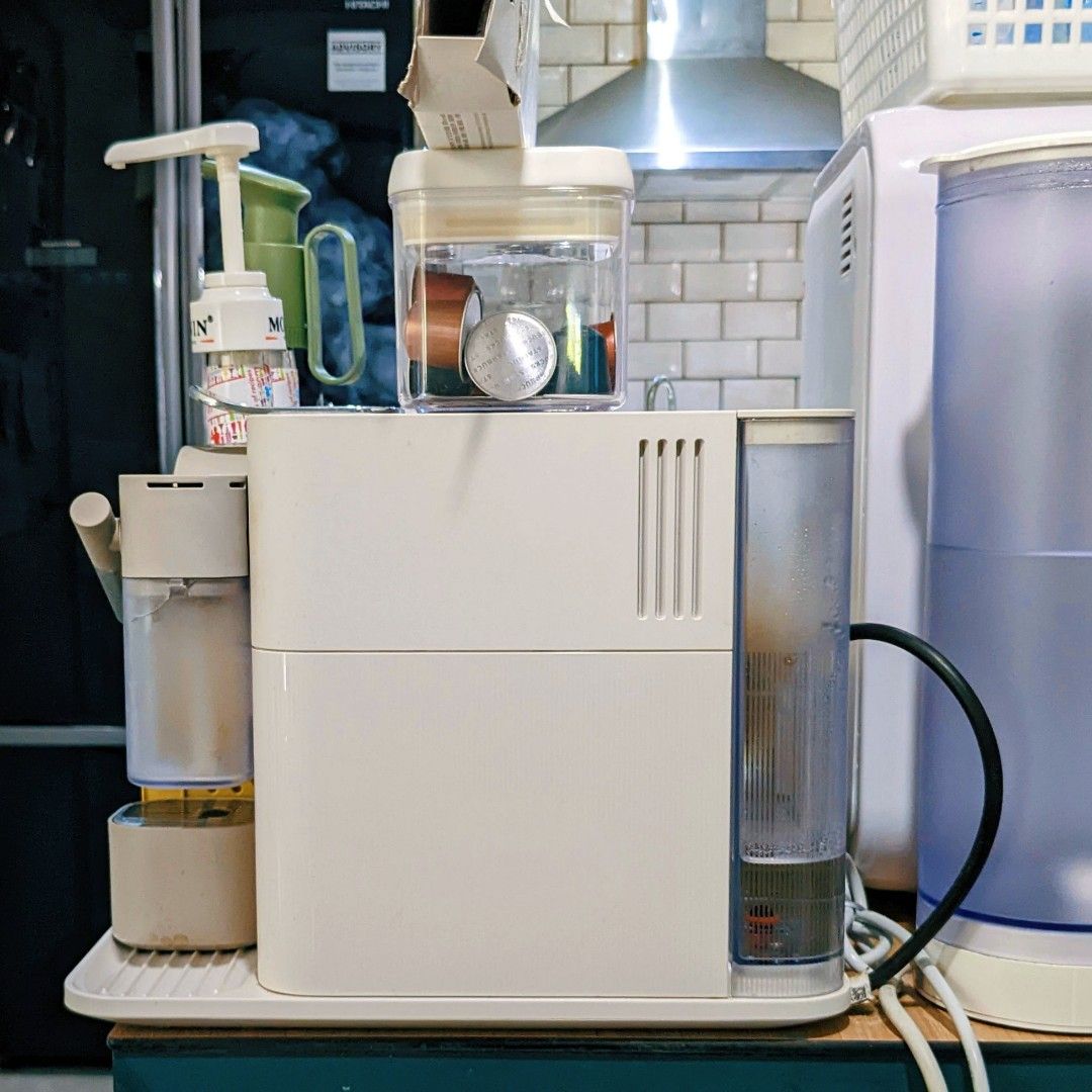 Nespresso Lattissima One Coffee Machine ( espresso latte art cappucino