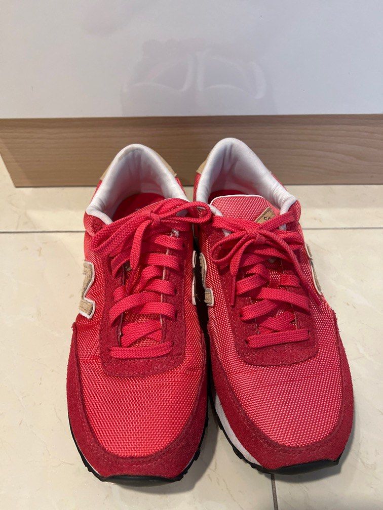 New Balance 501 Pink