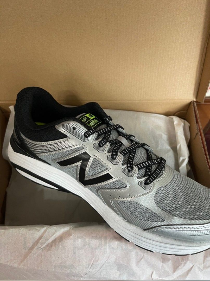 New Balance 565 V7 Techride SAF Running Shoes, Men's Fashion, Footwear