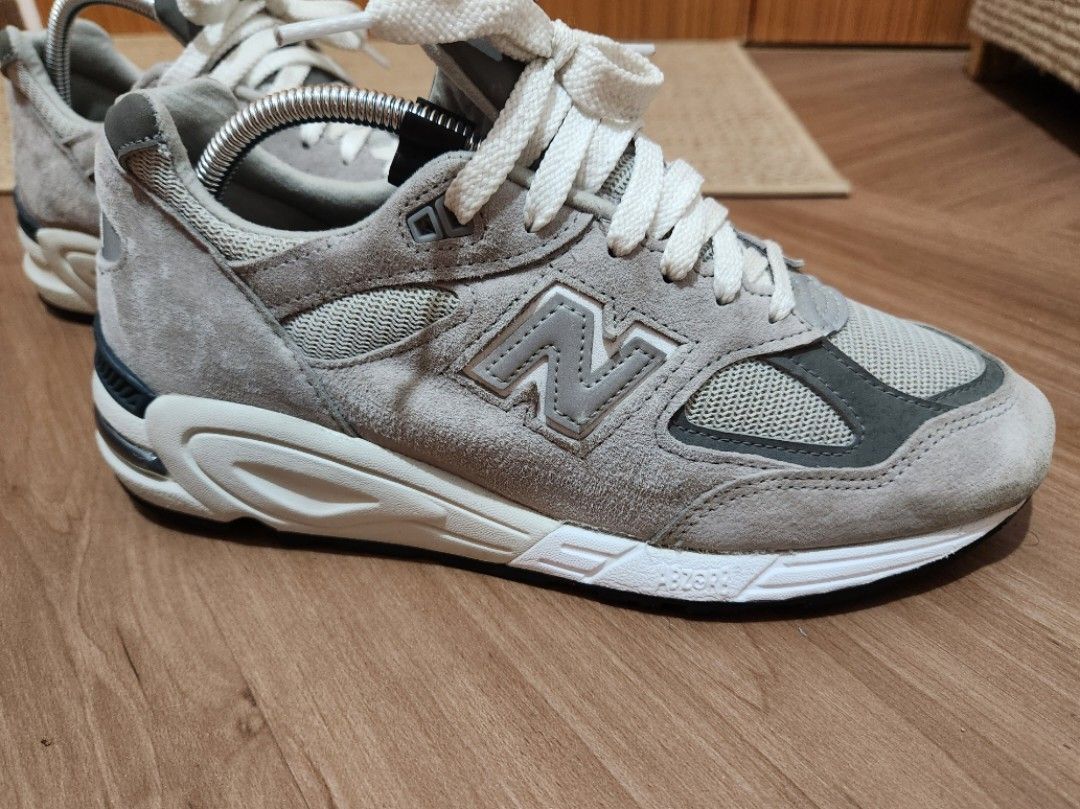 990v2 grey tan