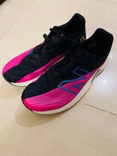 （分類：）位於 。 由 felixshady 提交（商品編號 1195098229，圖片 1）。簡介： 。