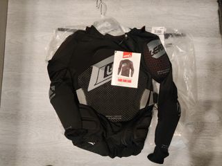 （分類：）位於 。 由 dsnmk 提交（商品編號 1195089889，圖片 1）。簡介： 。