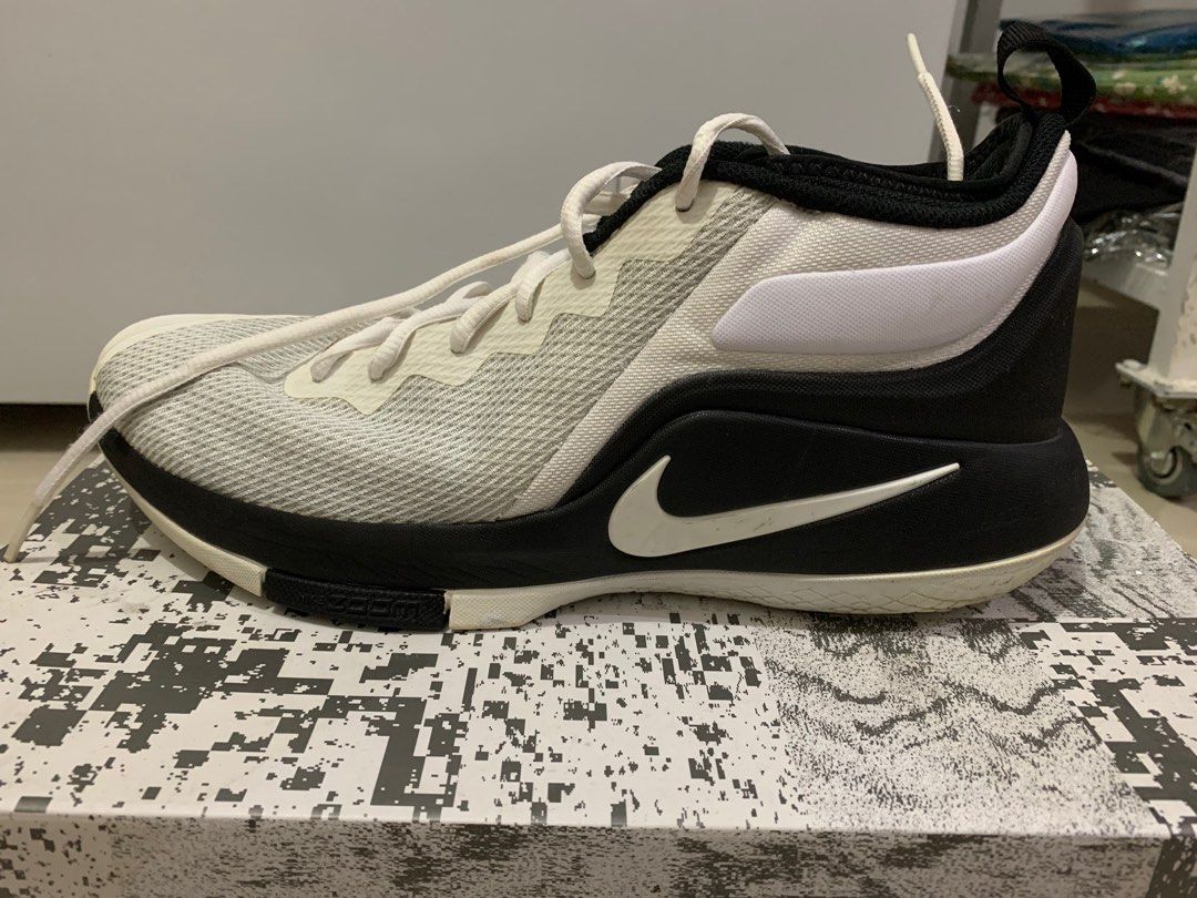 Lebron witness store 2 white
