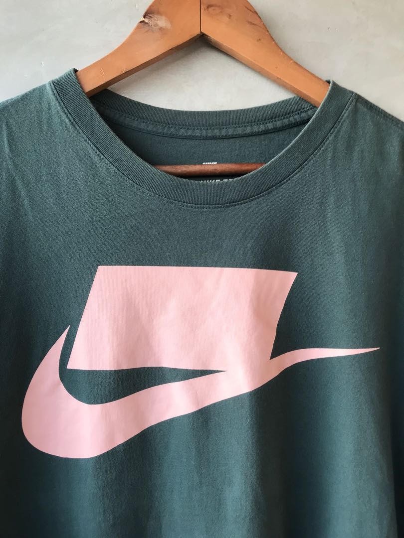 bow gateway number NIKE NSW, Men's Fashion, Tops & Sets, Tshirts & Polo Shirts on Carousell