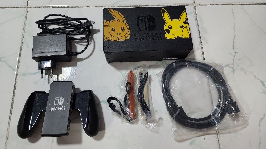 Nintendo Switch Pikachu Eevee Limited edition, Video Gaming, Video Game ...
