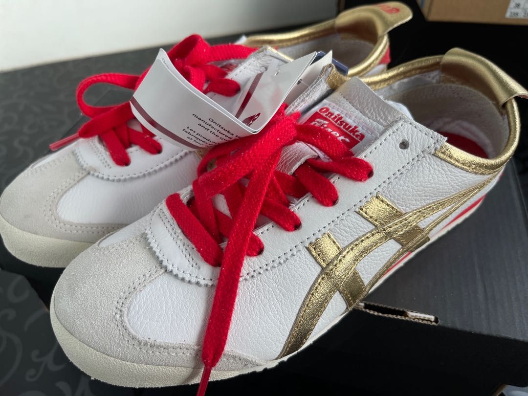 Onitsuka Tiger (Category: Sneakers) located in Singapore. Submitted by slimsg (Listing ID 1192697282, Image 2). Description: Brand new Size :37.5.