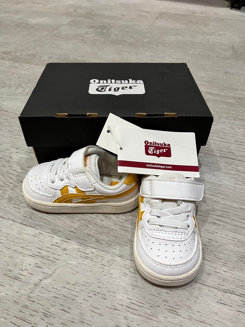 Onitsuka tiger sizing compared to best sale converse