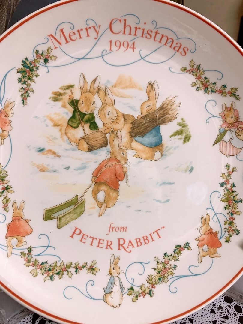 PETER RABBIT Made in England Decorative Plate 21cm, Furniture & Home ...