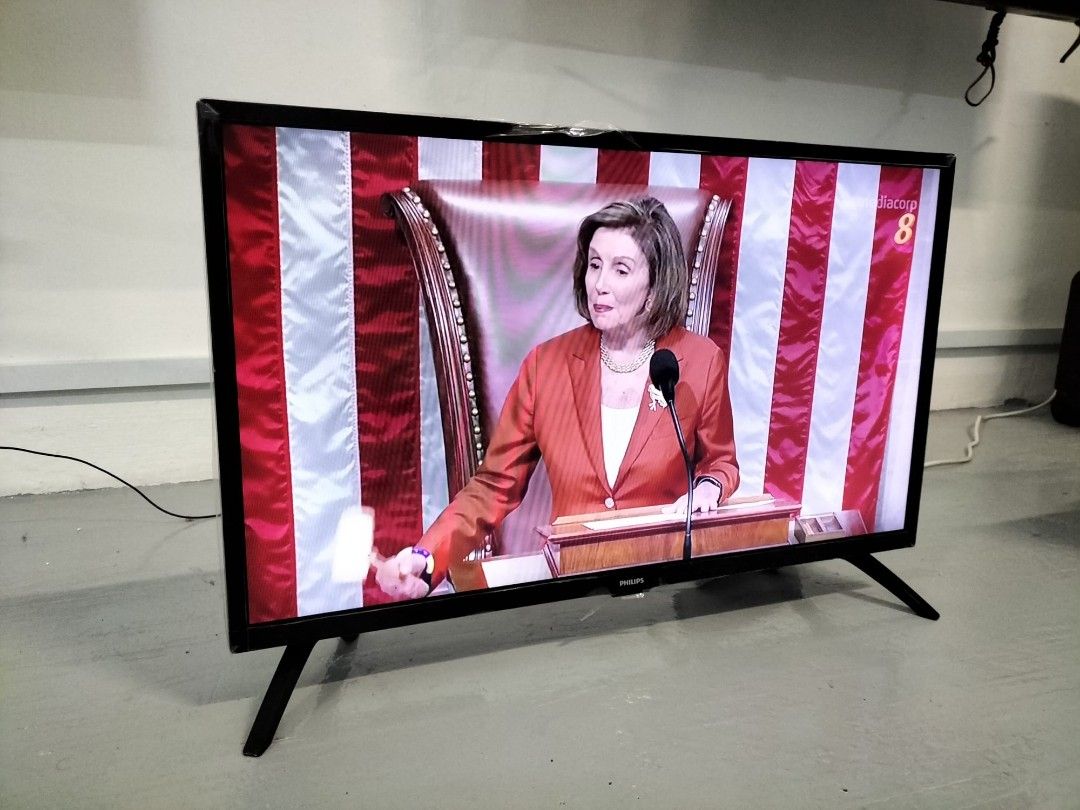 Philips 32" non smart tv 32PHT4002/98, TV & Home Appliances, TV