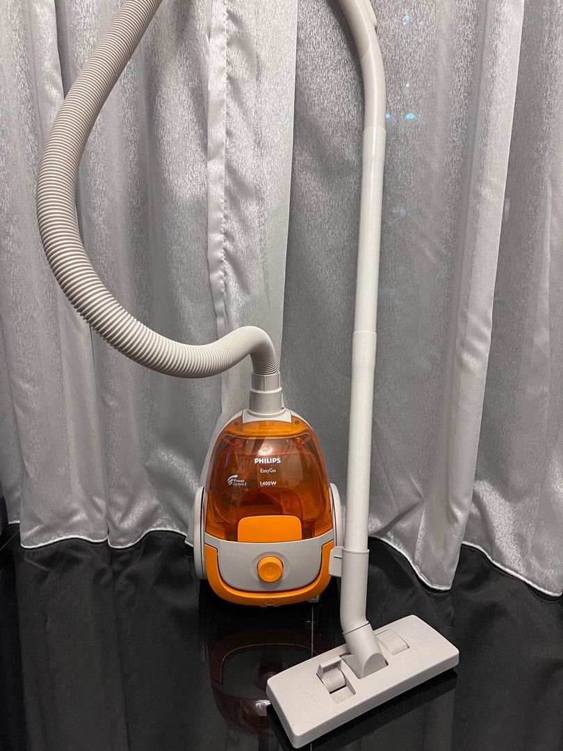 Philips EasyGo Cyclone 3 Vacuum Cleaner 1400W, TV & Home Appliances