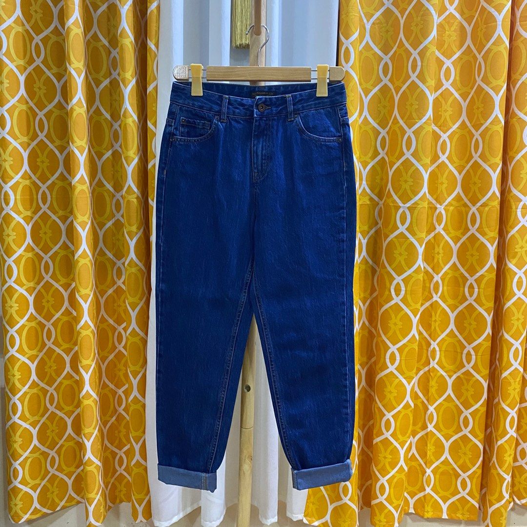 pull-bear-mom-jeans-women-s-fashion-bottoms-jeans-on-carousell