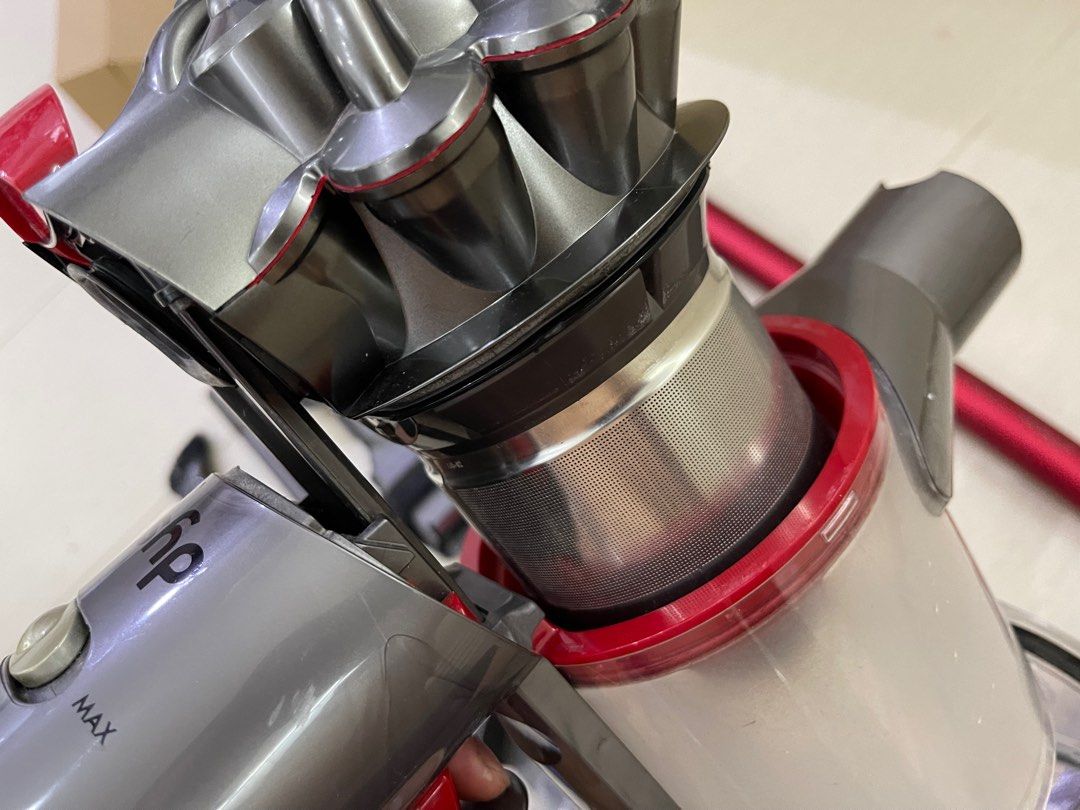 Refurb Dyson V8 cordless vacuum, TV & Home Appliances, Vacuum Cleaner