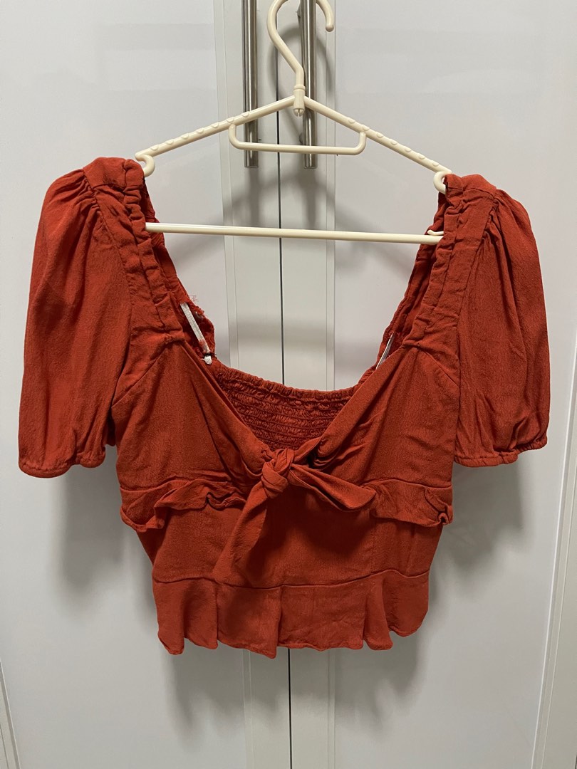 light pink nike crop top