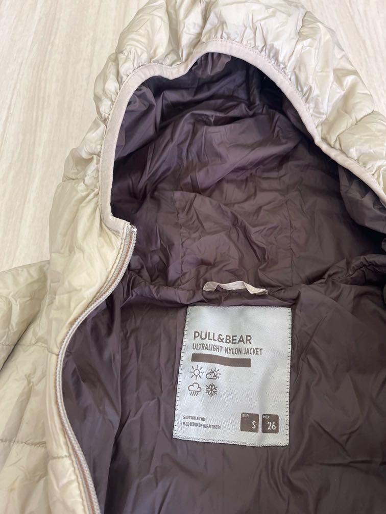 Pull and top bear nylon jacket