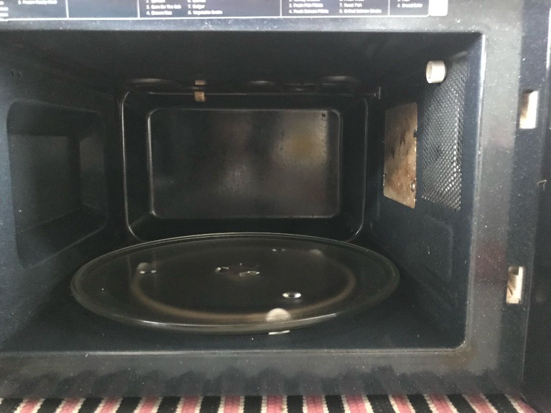 Samsung Microwave Oven (not working), TV & Home Appliances, Kitchen