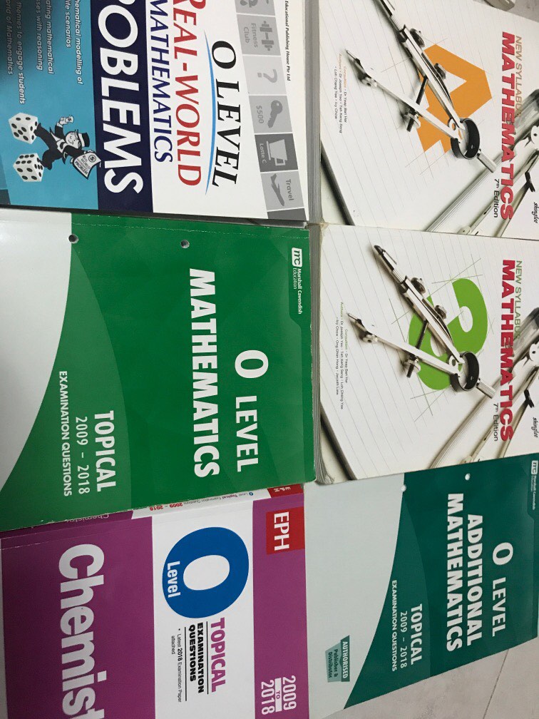 Secondary school textbooks, Hobbies & Toys, Books & Magazines