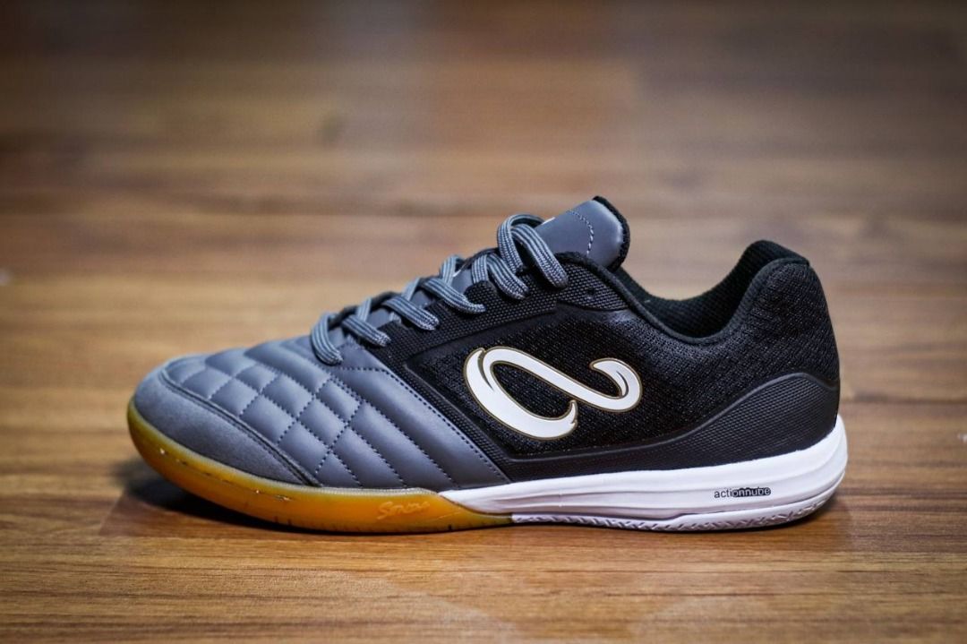 SENDA USHUAIA CLUB 2.0 GREY ORIGINAL FUTSAL SHOES 11UK Men s
