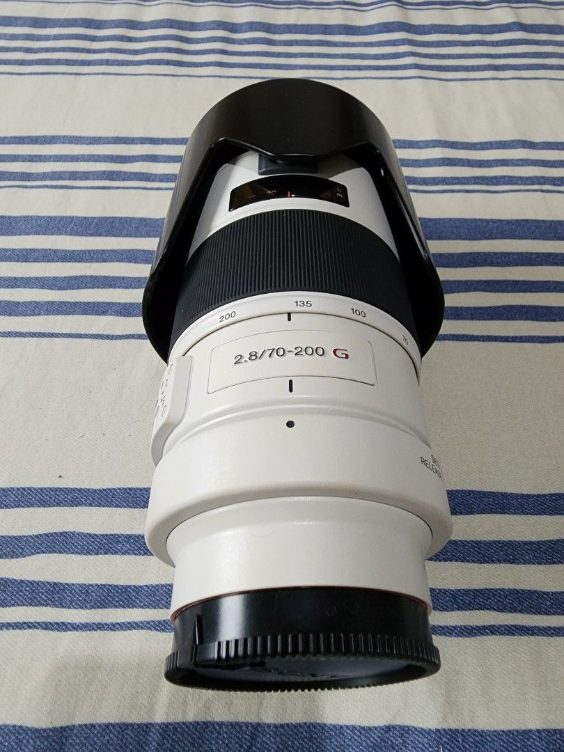 Sony 70-200mm F2.8 G (SAL70200G) lens