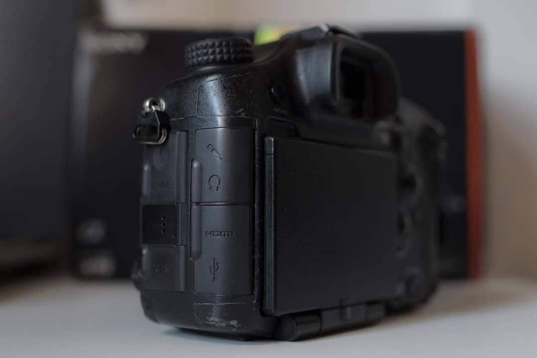 Sony Alpha A99II (Category: Cameras) located in Bulacan. Submitted by heyits.sandra (Listing ID 1195010693, Image 2). Description: SONY A99 SONY A99II SONY CARL ZEISS 85MM 1.4 PLANAR SONY G 35MM 1.4.