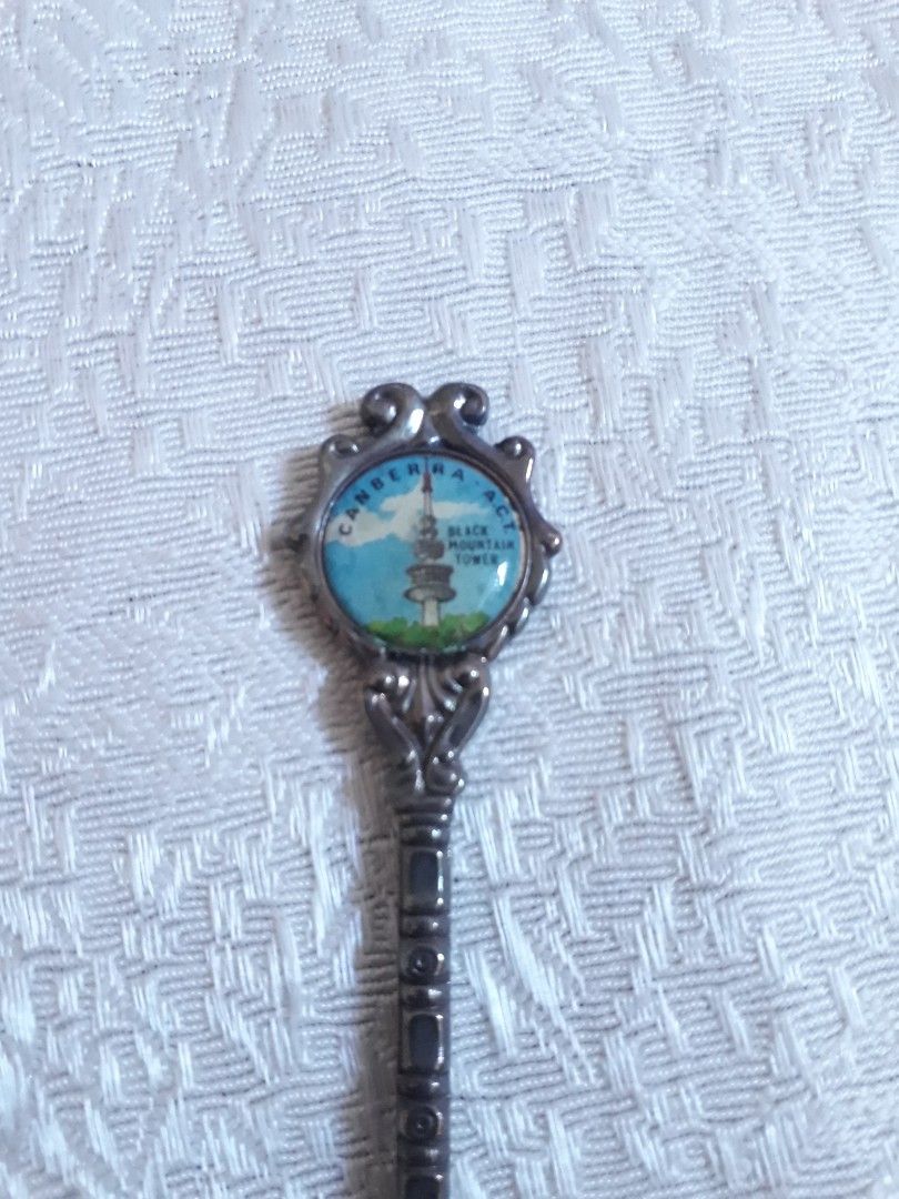 Souvenir Teaspoon - Stuart Princess Silverplated Canberra Australia (Category: Other Home Decor) located in Quezon City. Submitted by jojoleen28 (Listing ID 1195027539, Image 3). Description: Vintage collection. Needs polish. Beautiful design. 4.25" in height..