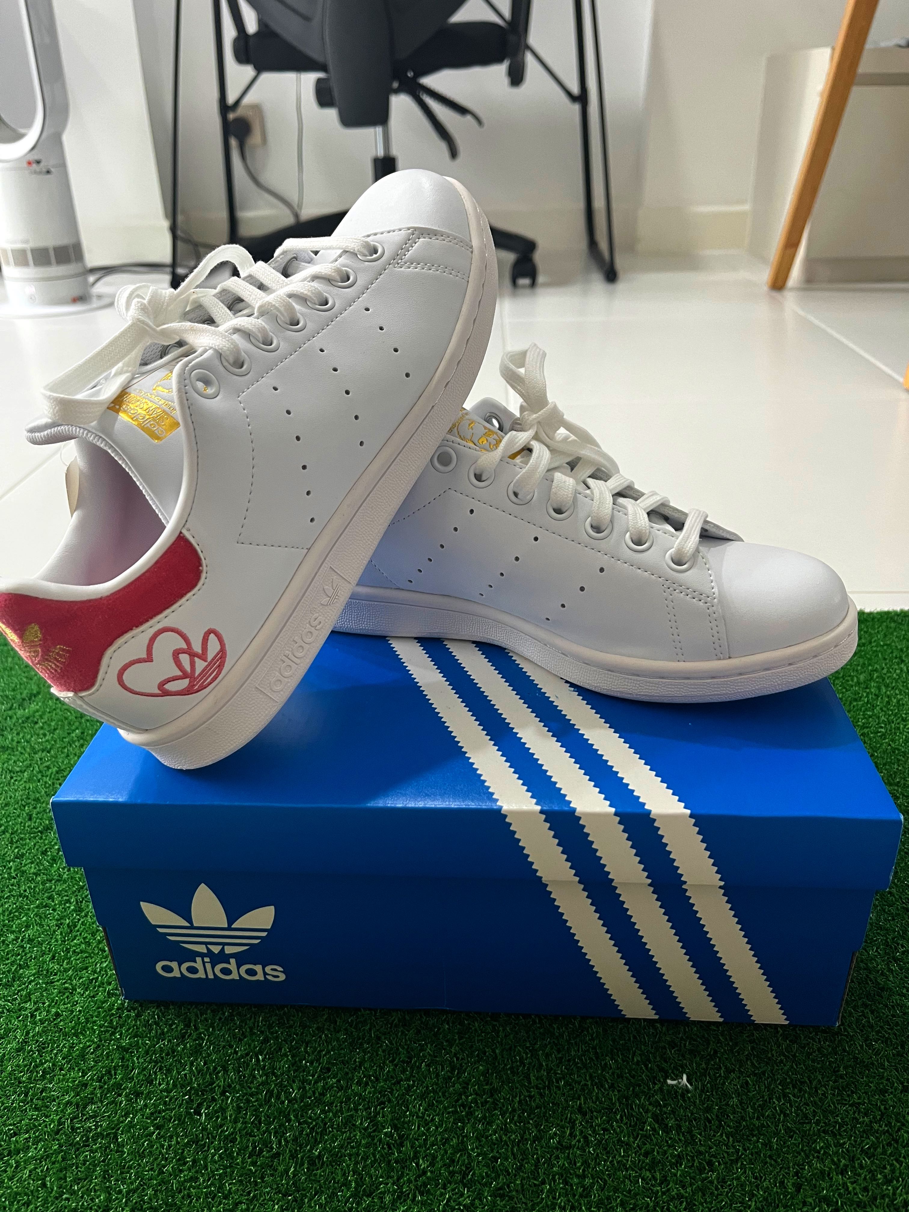 Stan smith Adidas sneaker pink heart Women s Fashion Footwear Sneakers on Carousell