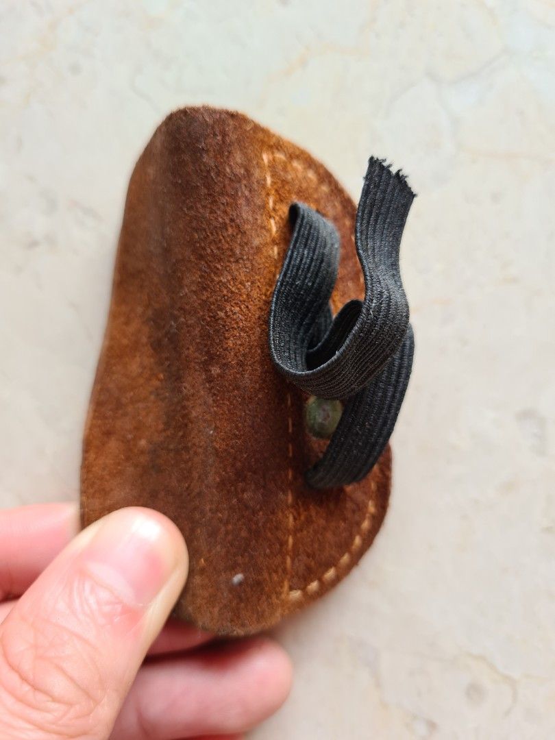 Bateman TC3 Three Finger Under Tab for Archery (Cordovan), Sports