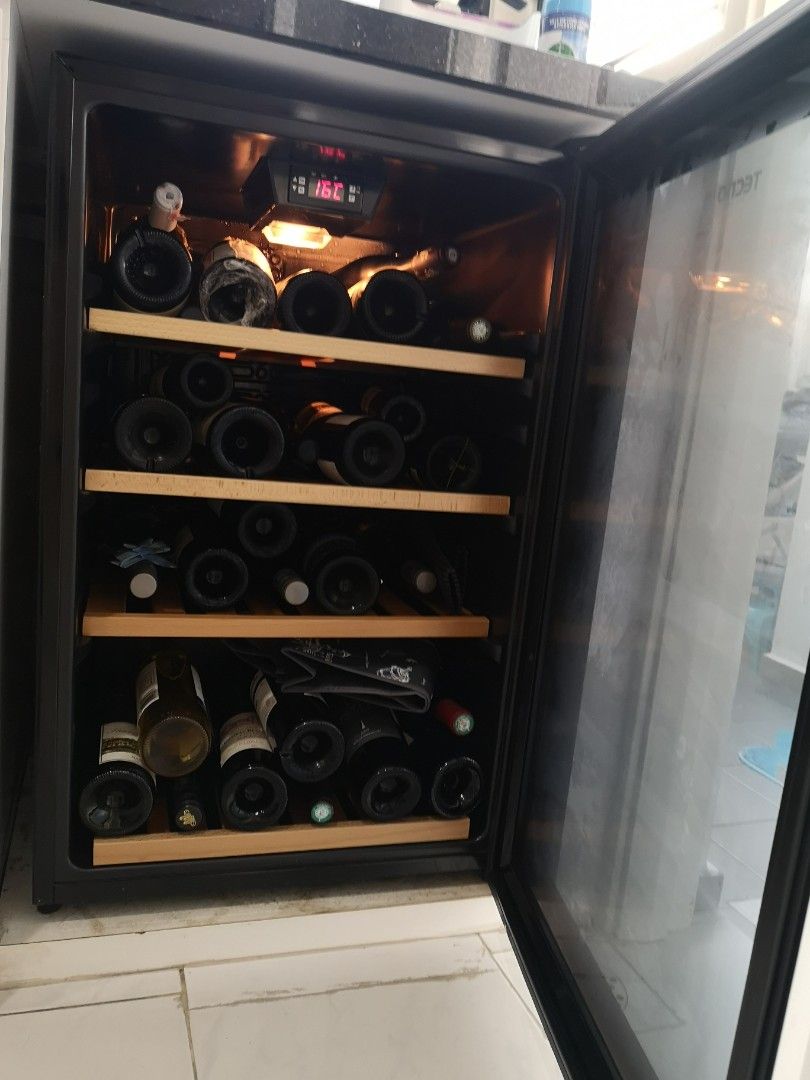 Tecno wine chiller (40 bottles), TV & Home Appliances, Kitchen