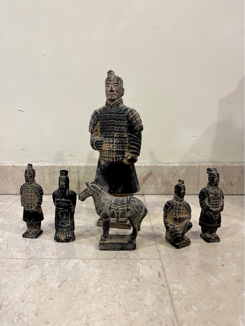 Terracotta figurines, Hobbies & Toys, Memorabilia & Collectibles