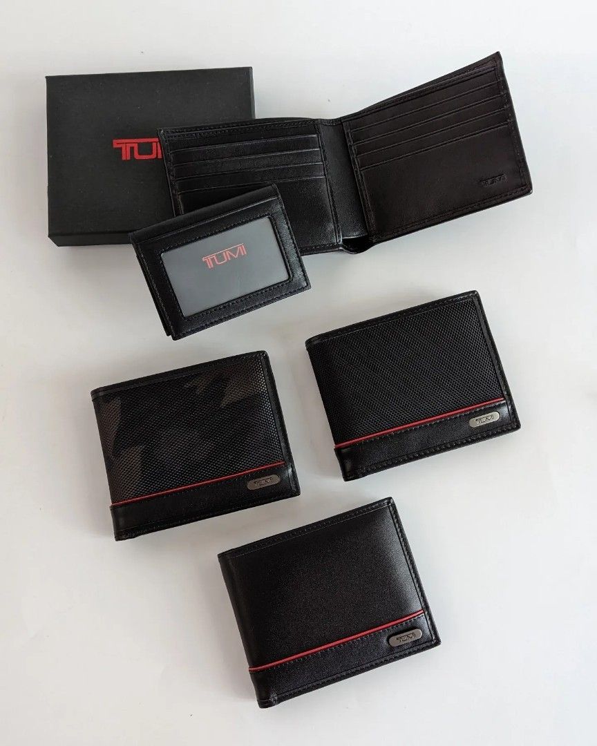 Tumi bifold shop