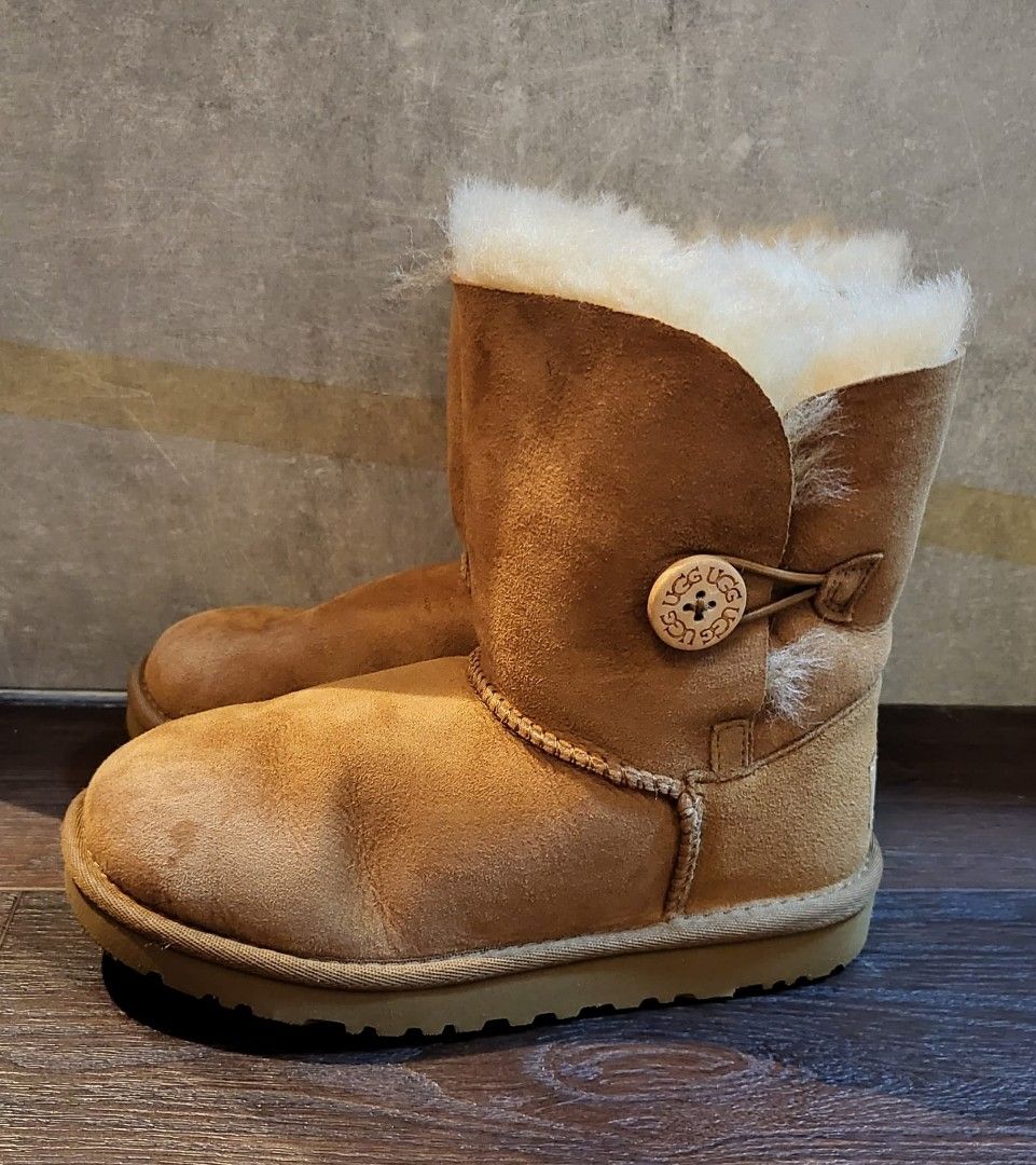 Uggs size hotsell 13 kids