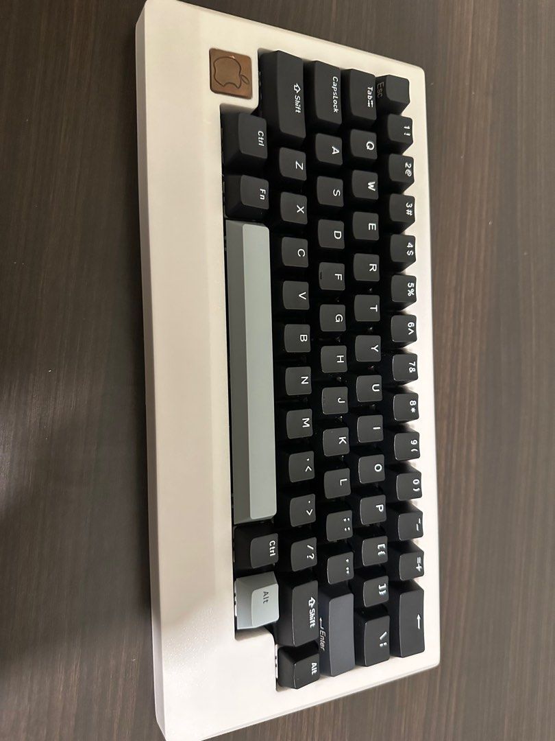 (Unique) Custom-Made Macintosh Mechanical Keyboard, Computers & Tech ...