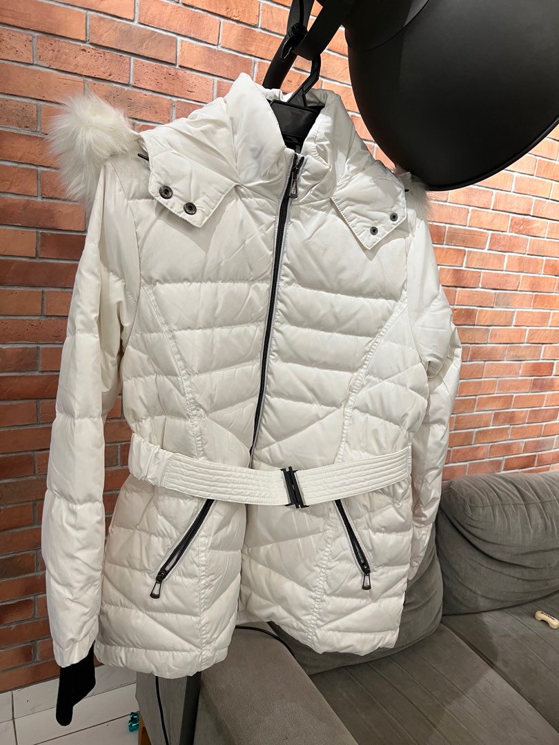 Universal traveller on sale down jacket