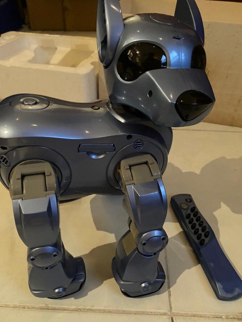 Jouet rétro bleu robot électronique I-Cybie chien tigre Hasbro 2001